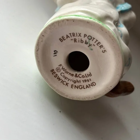 Beatrix Potter Beswick F. Warne RIBBY Figurine with Pink and Brown Accents - Picture 2 of 4